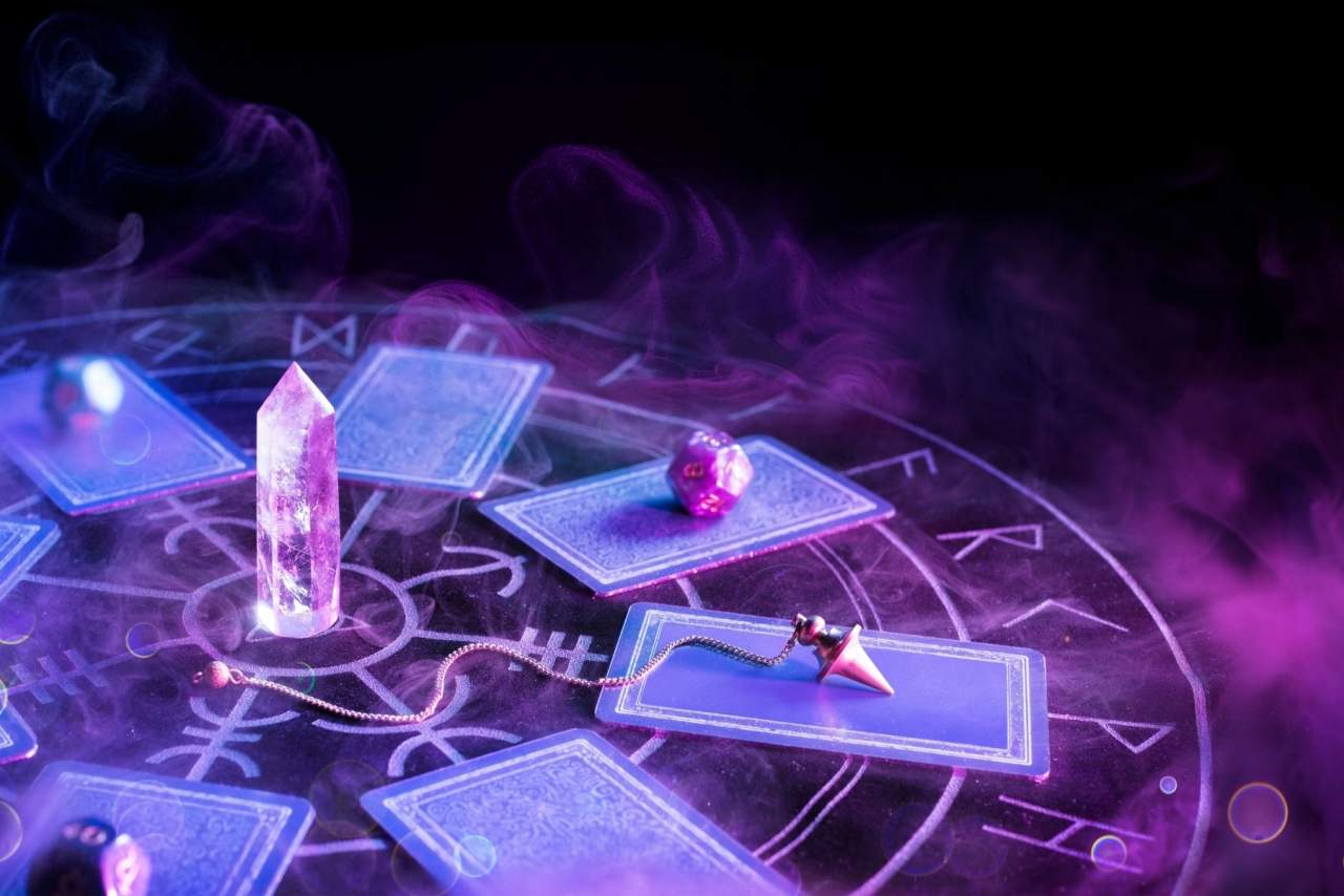 5 minutos de tarot gratis con la vidente Luz María