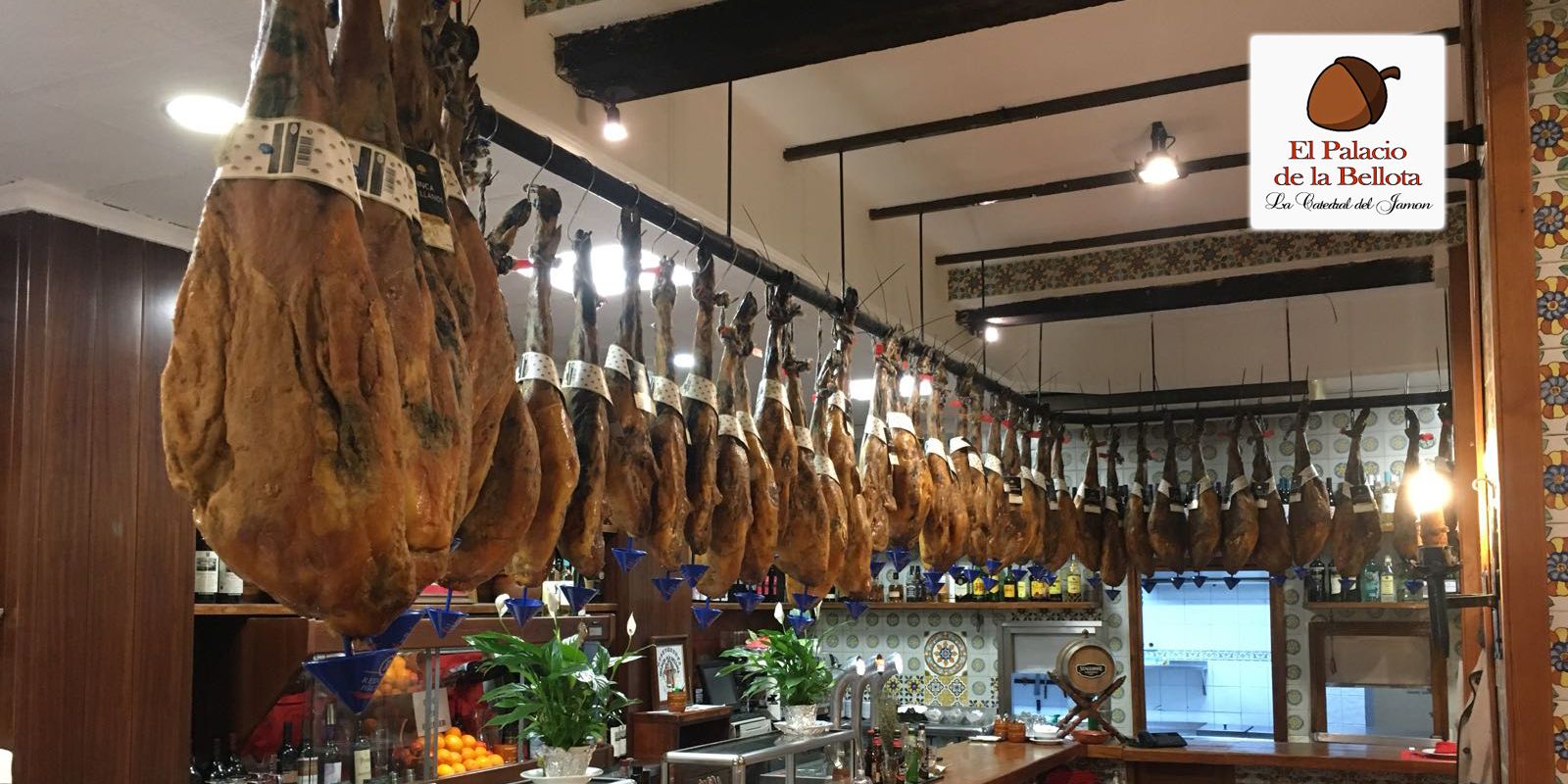 El restaurante Palacio de la Bellota preparado para recibir a sus clientes