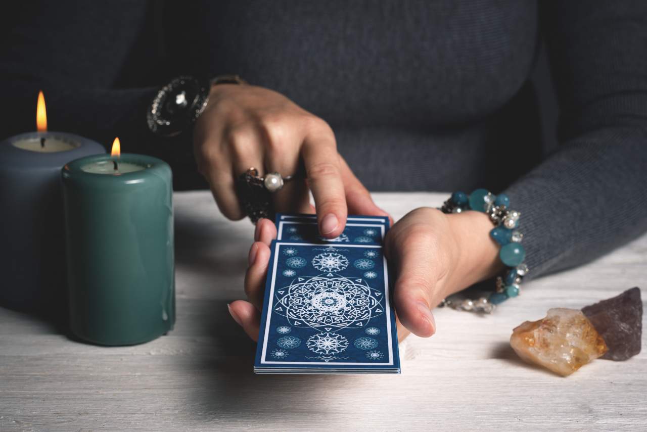 Tarot de Luz María: el tarot de videncia natural es sensitivo teniendo en cuenta la naturaleza de la persona