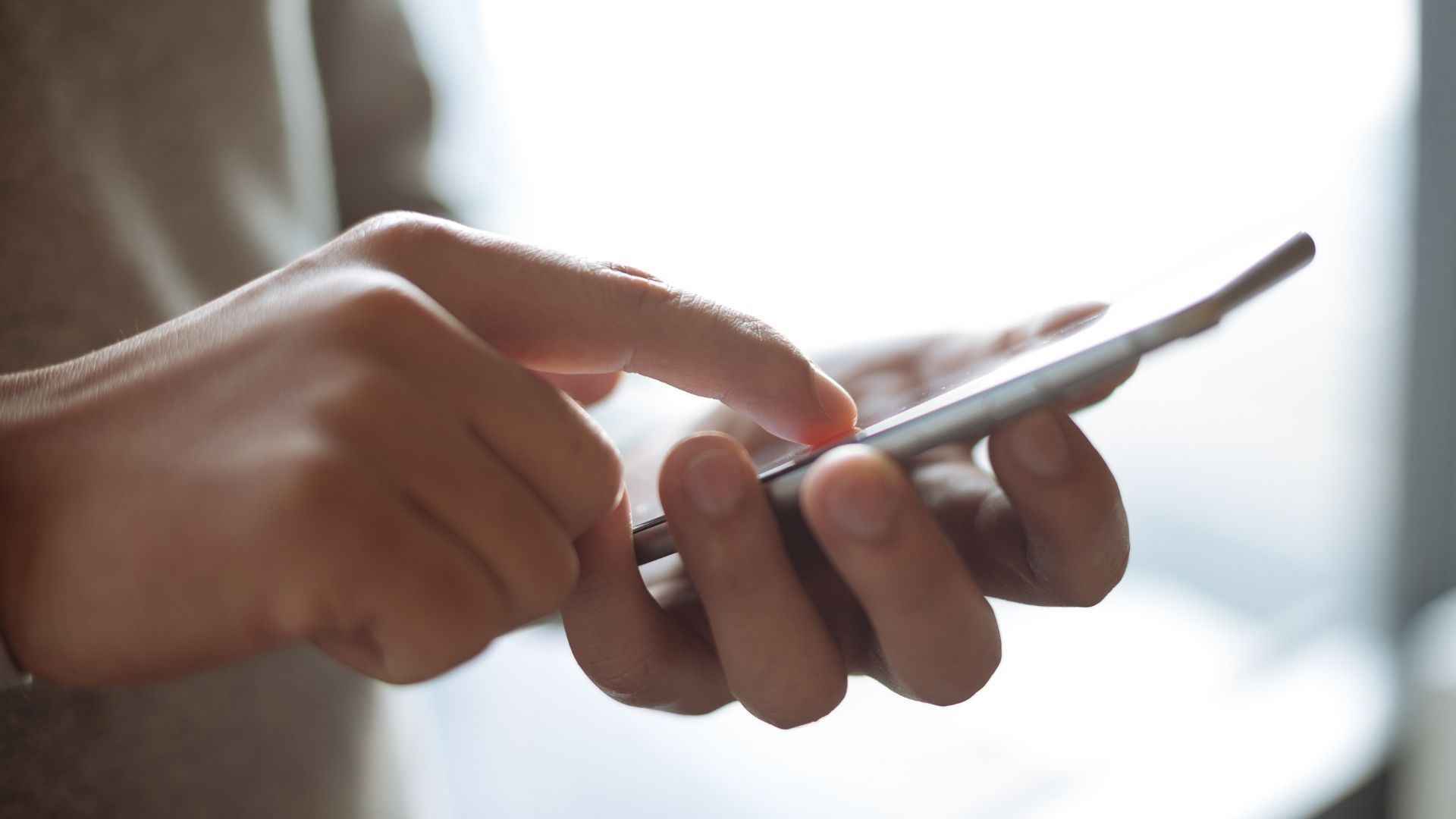 La electrificación es más necesaria que nunca: pasamos más de 6 horas diarias navegando en Internet