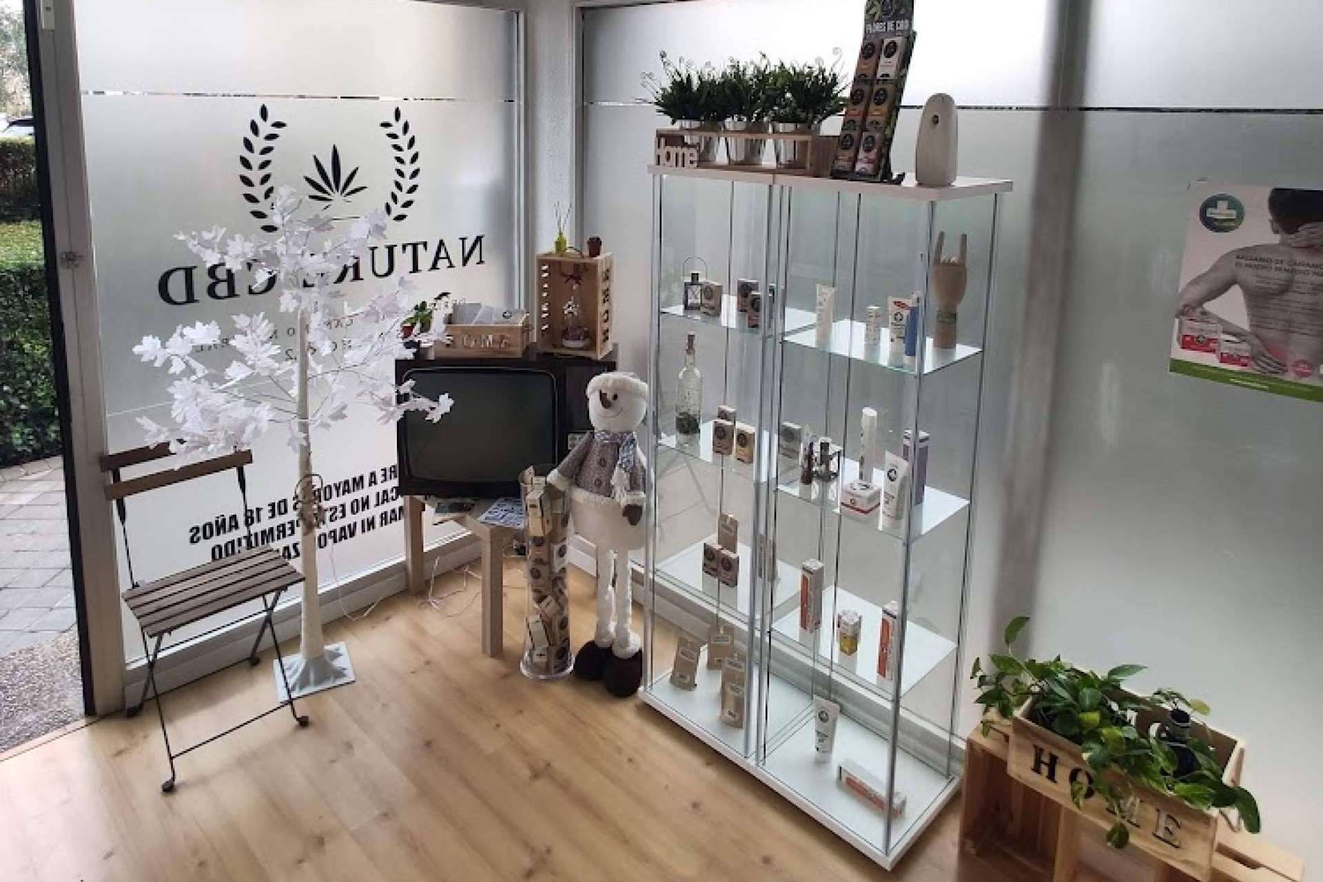 La Mal Querida Sativa expone que los beneficios del cáñamo han promovido el aumento de tiendas de CBD en España