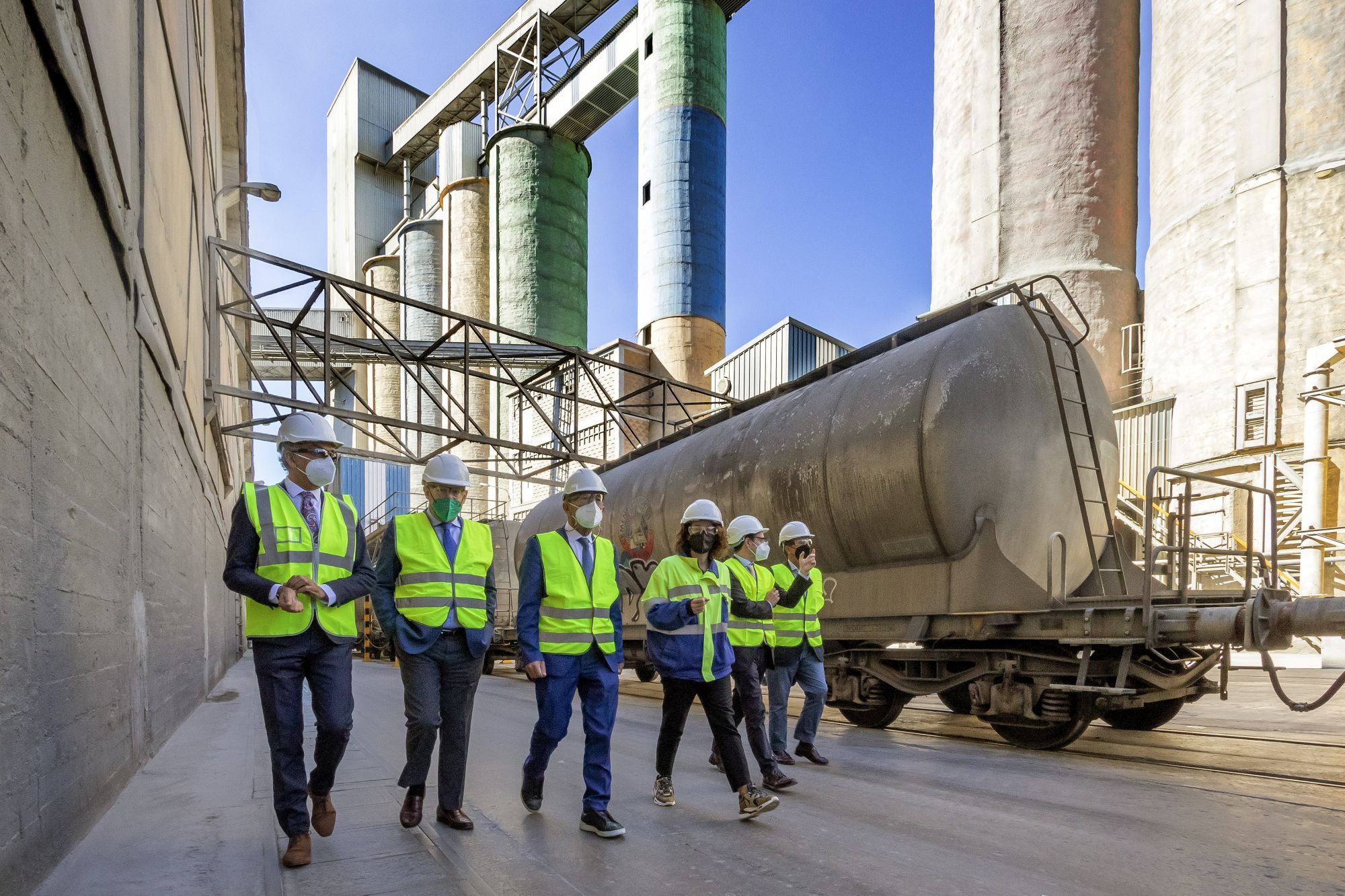 Cementos Portland Valderrivas presenta su Plan Energético y Neutralidad Climática al Gobierno Cántabro
