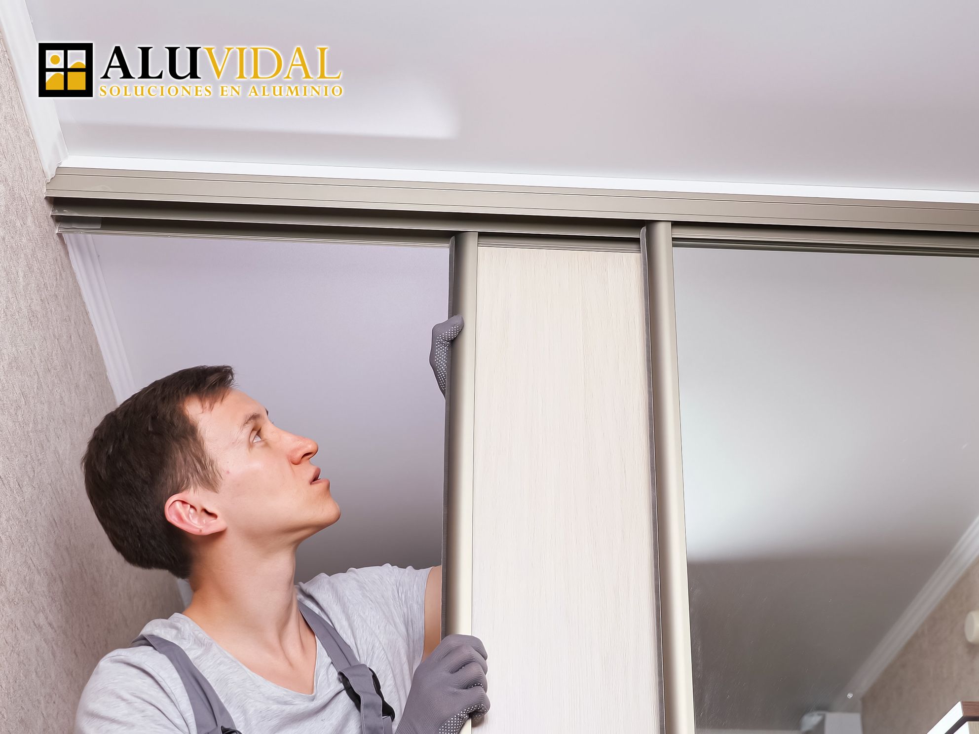 Las puertas correderas exteriores, sinónimo de versatilidad también fuera de las viviendas según Aluvidal