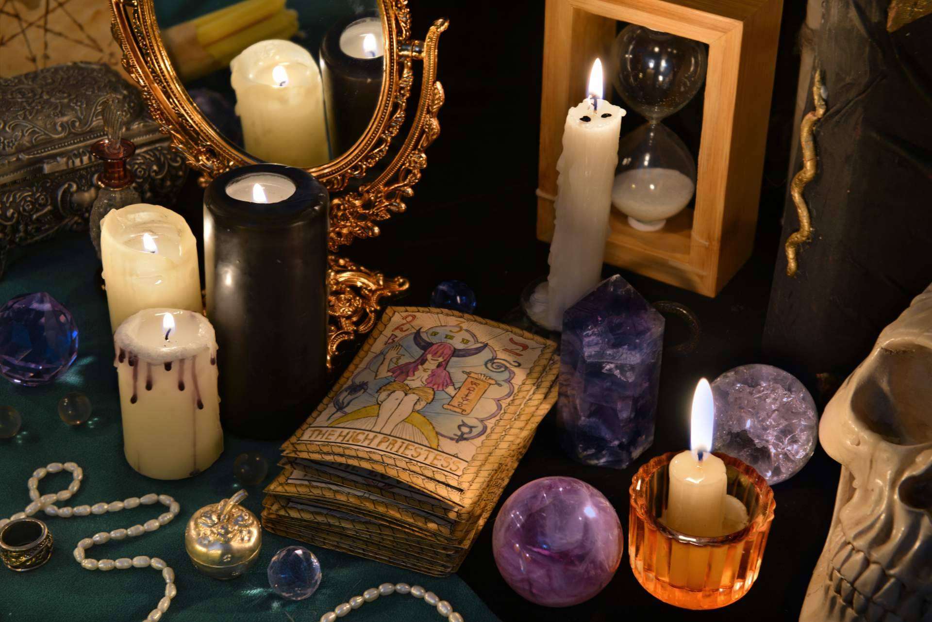 Descubrir qué deparará el 2022 con el tarot de Manuela Moreno