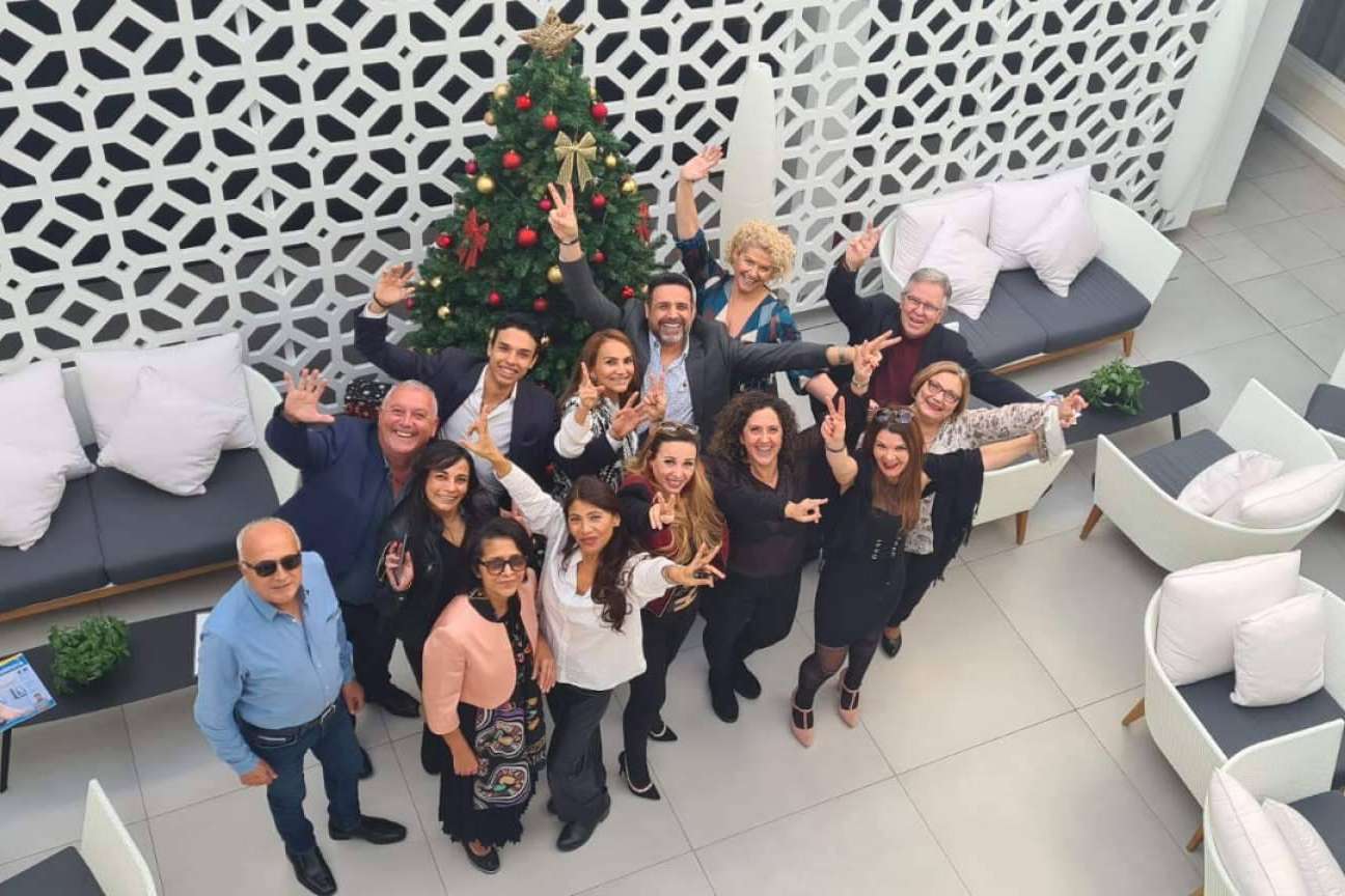De la magia del trabajo en equipo, por Essens MLM