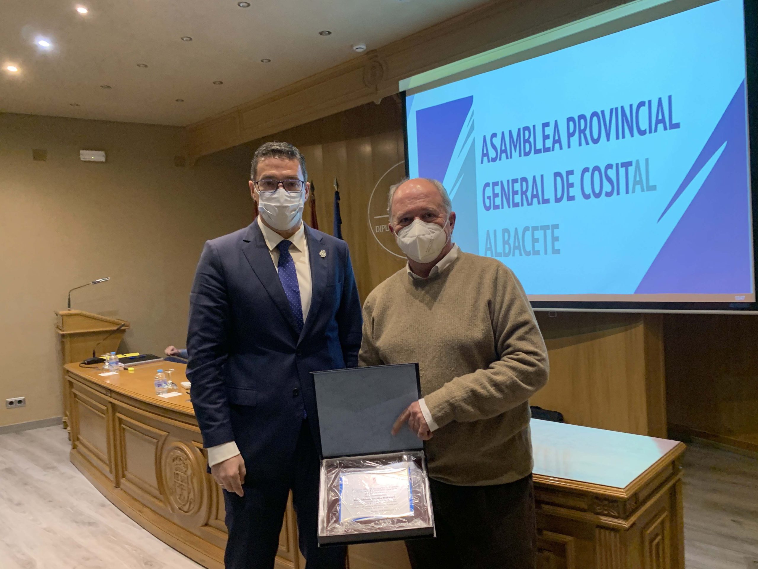 COSITAL Albacete homenajea a dos secretarios recién jubilados