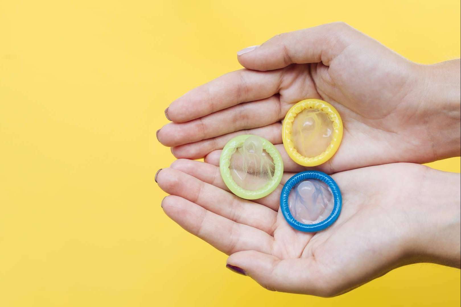 Usar la talla correcta de preservativo es importante para la salud sexual