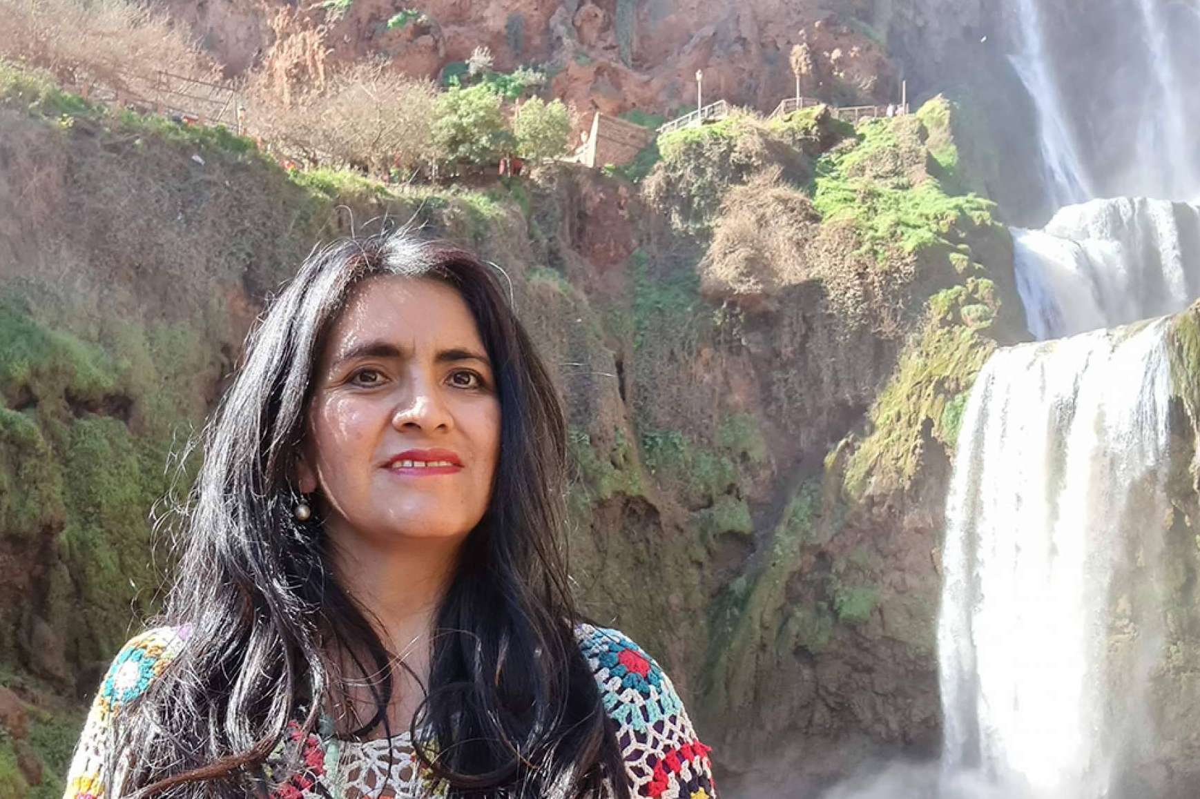 Iris, Mujer Arcoíris, permite hacer un viaje sagrado al desierto del Sáhara
