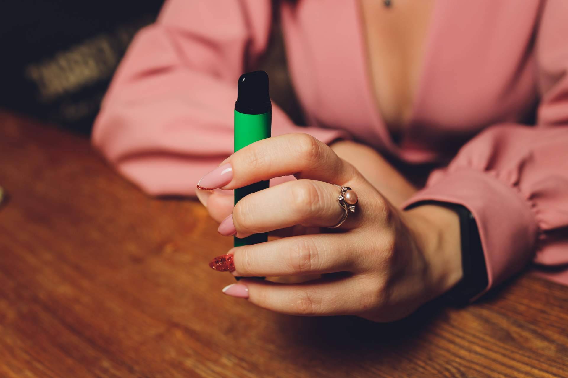 Las facilidades de los vapers desechables de VitalCigar
