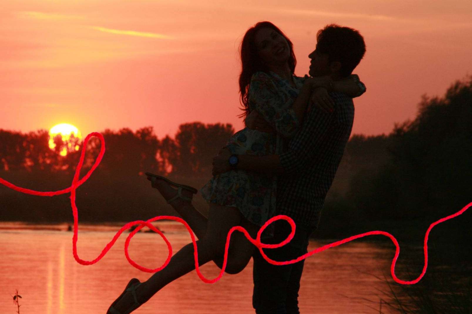 Amarres de Amor Explicados, Rituales, Historia y Ética para Atraer el Amor