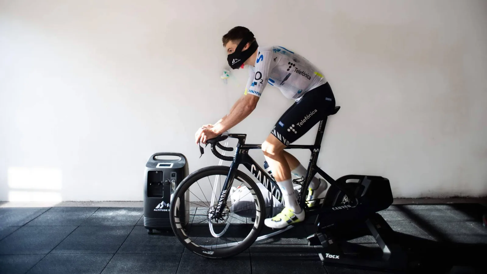 Altitude Zone y Myox acercan los beneficios de la hipoxia intermitente al entrenamiento deportivo y la salud